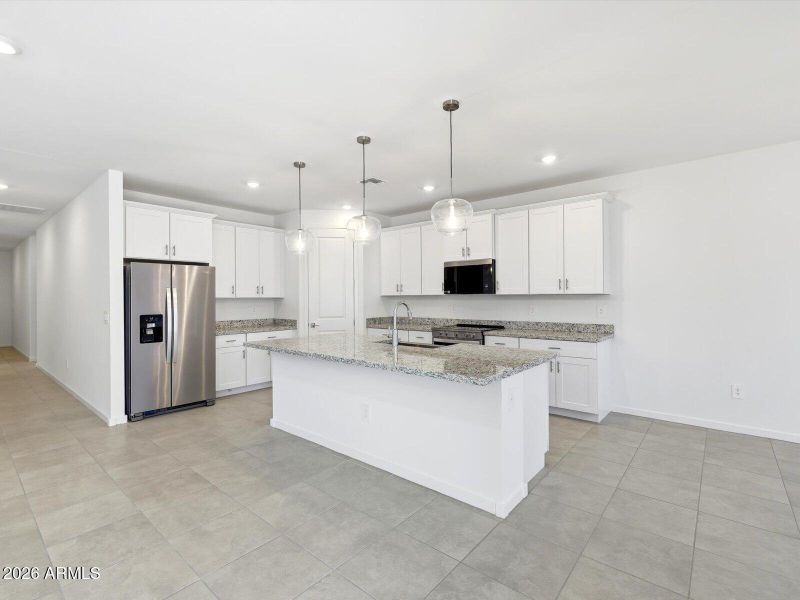 19-5680f117-4b08-4c0d-939b-70778d9a19f6 19-5680f117-4b08-4c0d-939b-70778d9a19f6