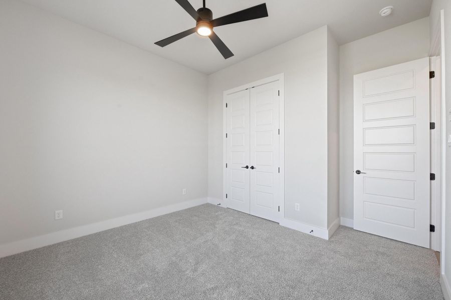 Spacious, unfurnished interior of a new home in Aledo Heights - Aledo ISD, Aledo (Image 39).