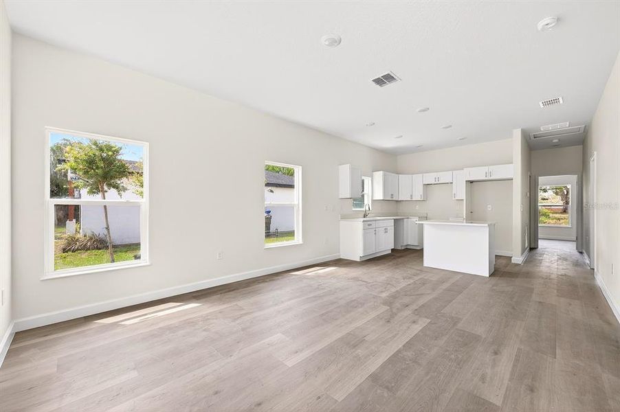 Spacious, unfurnished interior of a new home in , Titusville (Image 18).