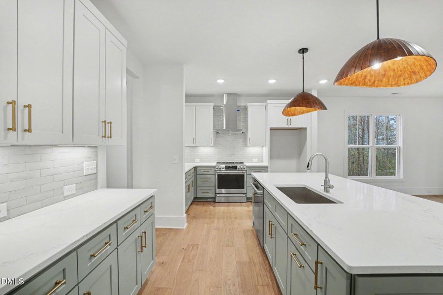 020_jam04930_239 020_jam04930_239