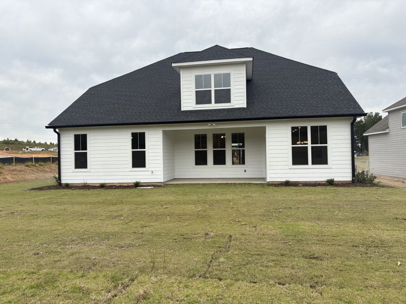 Exterior details and patio area of a home in Tillery Park, Grovetown (Image 3).