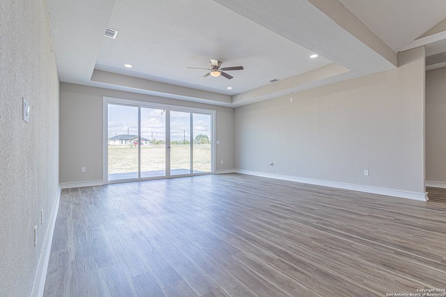 Spacious, unfurnished interior of a new home in , Atascosa (Image 18). Spacious, unfurnished interior of a new home in , Atascosa (Image 18).