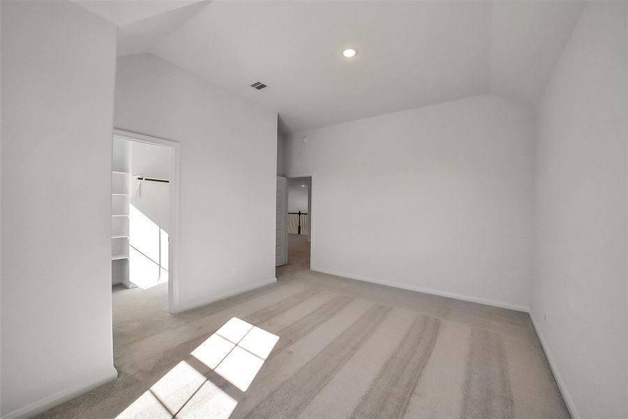 Spacious, unfurnished interior of a new home in Stone Creek Ranch, Hockley (Image 23).