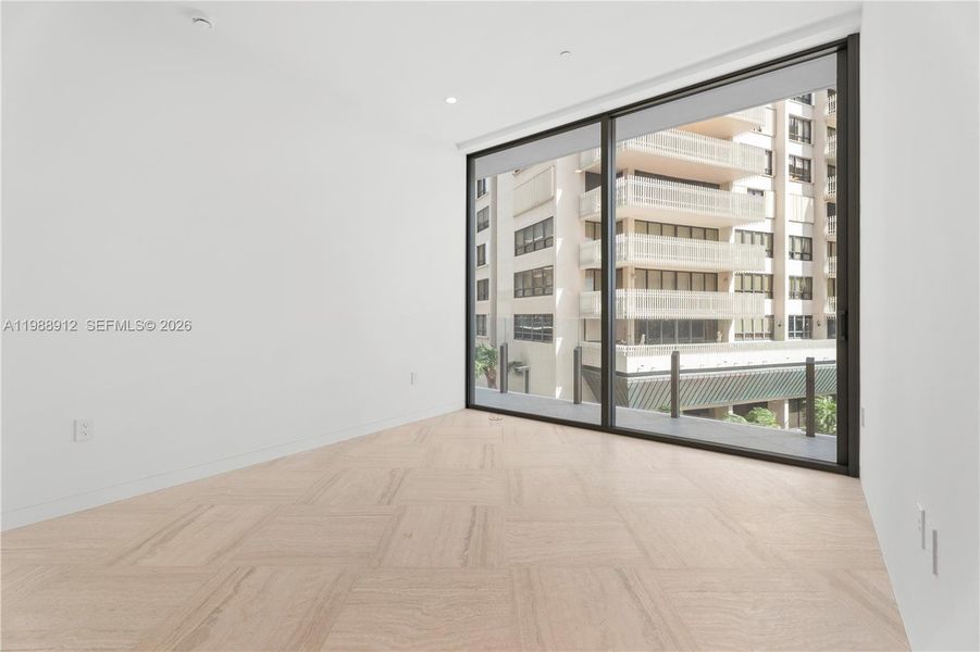 Spacious, unfurnished interior of a new home in , Miami (Image 24).