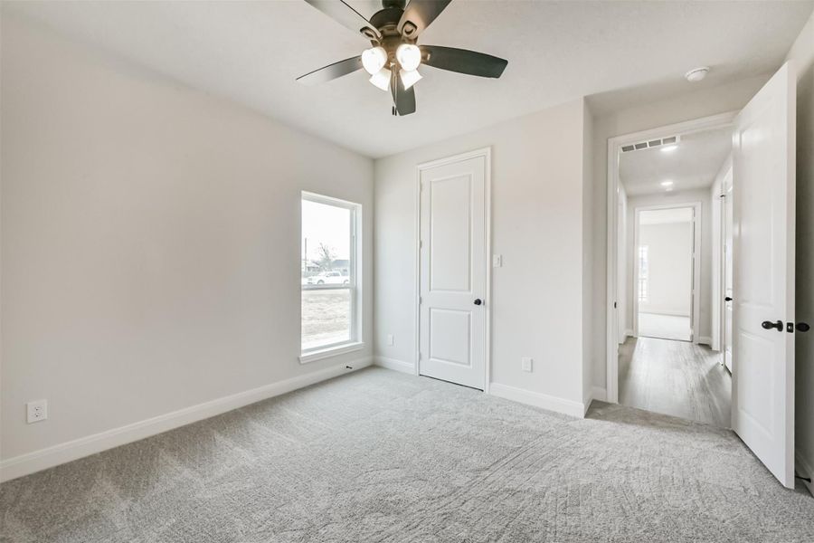 Spacious, unfurnished interior of a new home in , Baytown (Image 33).