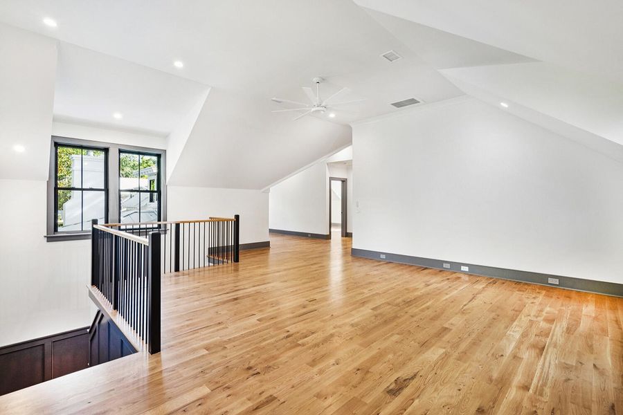 Image 52 of a home in .