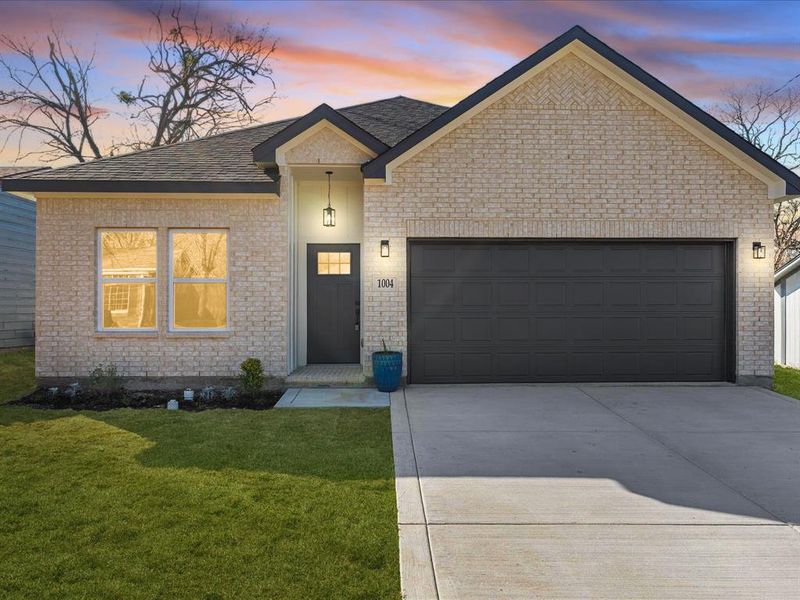 Front exterior of a new home in , Kaufman, TX, highlighting curb appeal (Image 27).