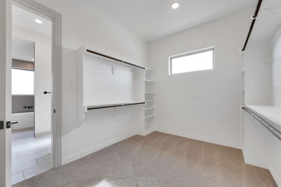 Image 28 of a home in .