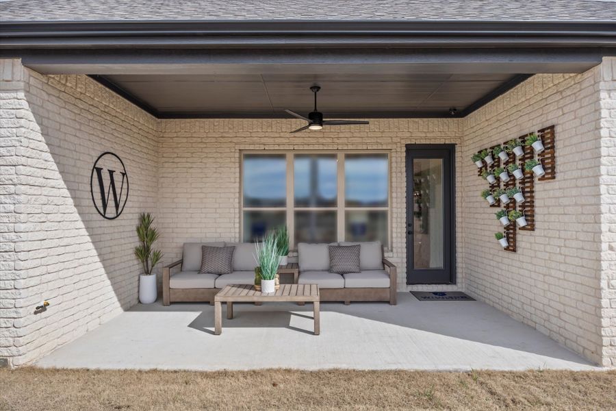 Exterior details and patio area of a home in Anna Town Square, Anna (Image 3).