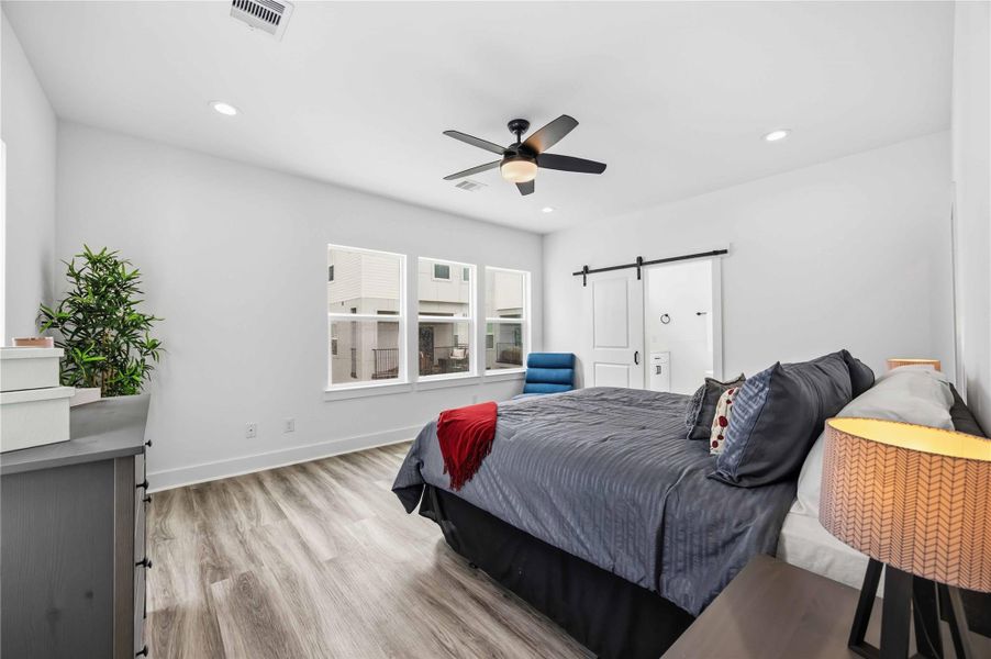 Furnished interior view inside a new home in , Houston (Image 26). Furnished interior view inside a new home in , Houston (Image 26).