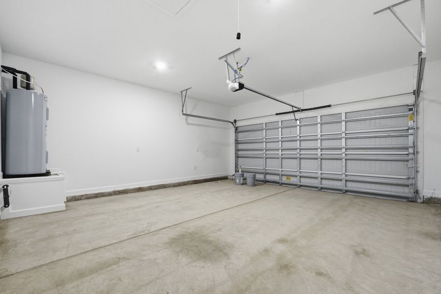 Spacious, unfurnished interior of a new home in McCarthy Estates, Defuniak Springs (Image 24). Spacious, unfurnished interior of a new home in McCarthy Estates, Defuniak Springs (Image 24).