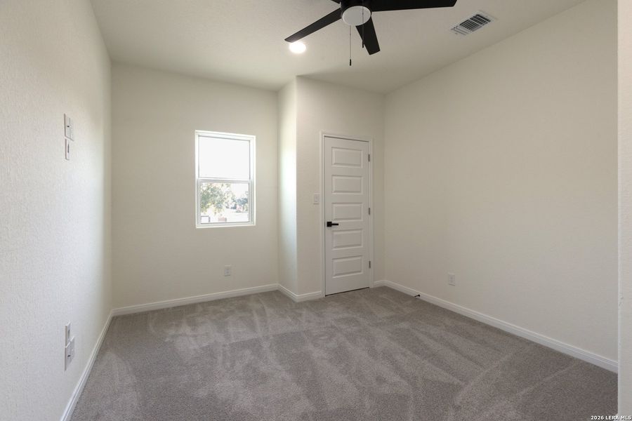 Spacious, unfurnished interior of a new home in , Schertz (Image 15).
