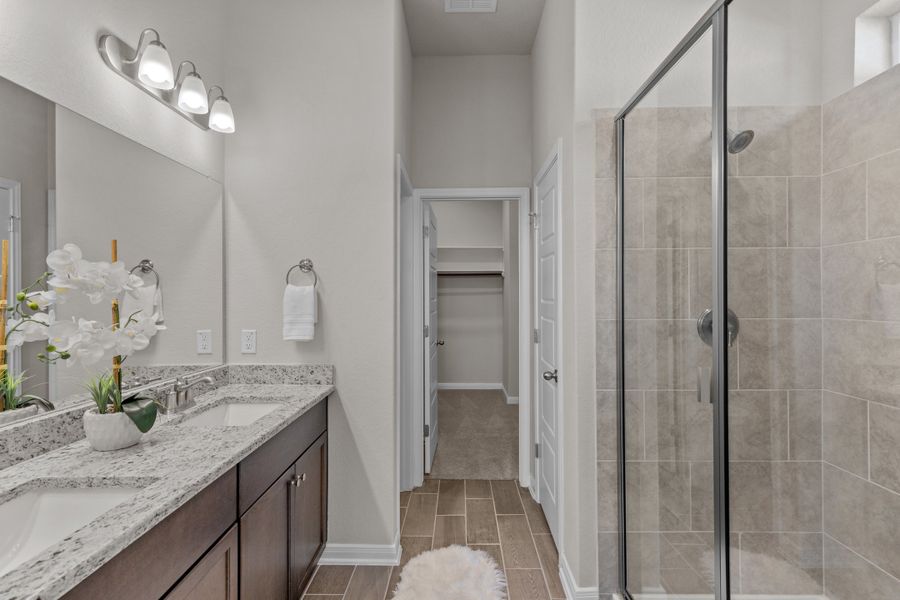Representative furnished interior of a home built from the Sierra by Beazer Homes in Comanche Ridge, San Antonio (Image 6).