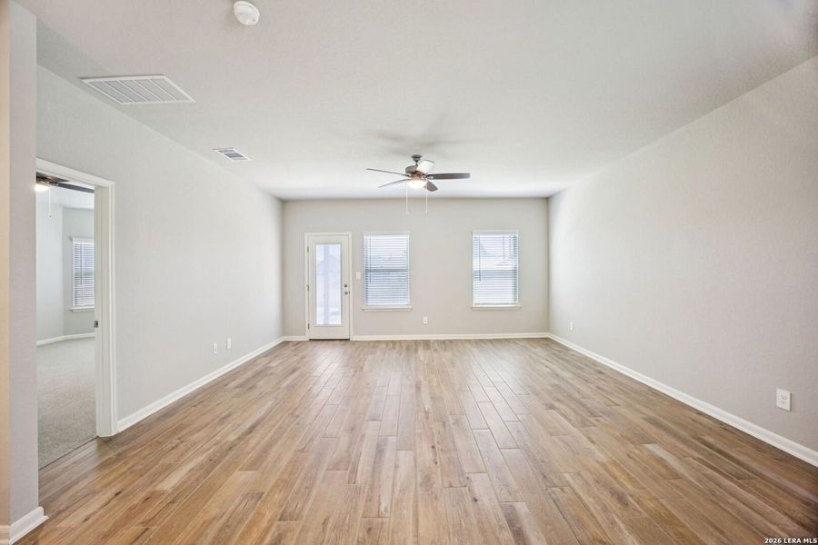 Spacious, unfurnished interior of a new home in Kallison Ranch, San Antonio (Image 31).