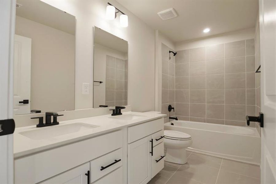 Furnished interior view inside a new home in Berkeley, Spartanburg (Image 7).