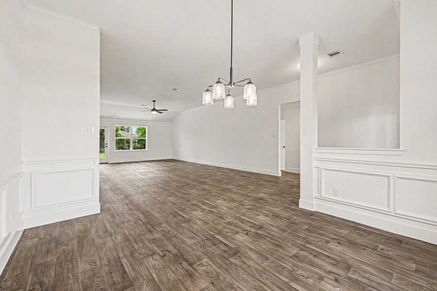 Spacious, unfurnished interior of a new home in Greystone, Angleton (Image 21).