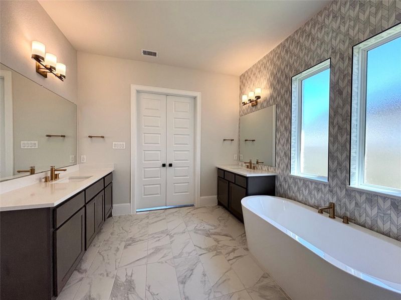 Furnished interior view inside a new home in Fulbrook on Fulshear Creek, Fulshear (Image 5).