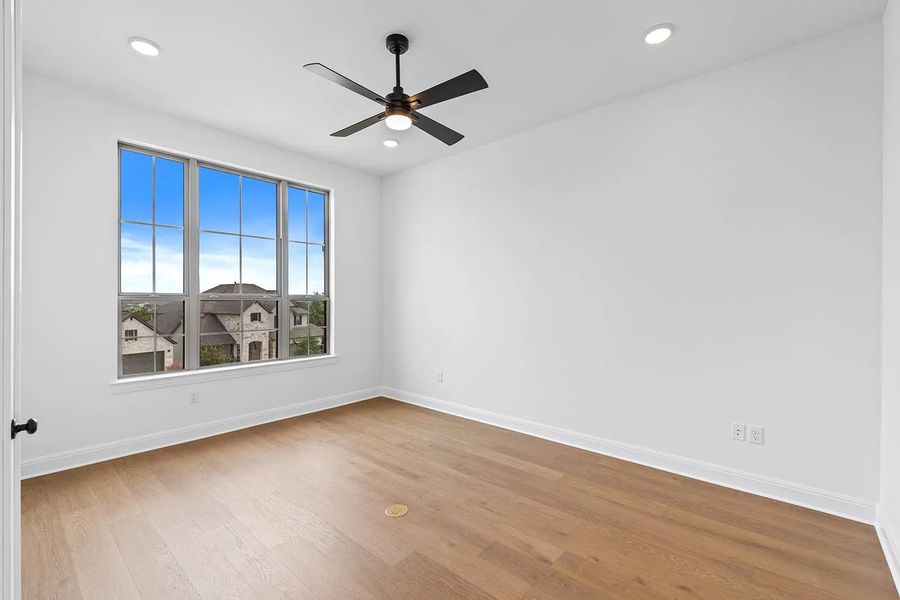 Deerfield II G primary suite