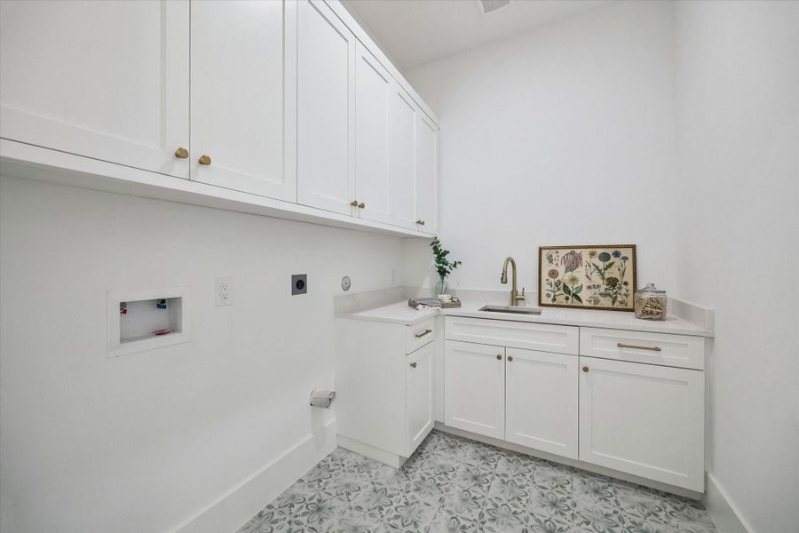 Furnished interior view inside a new home in , Houston (Image 7).