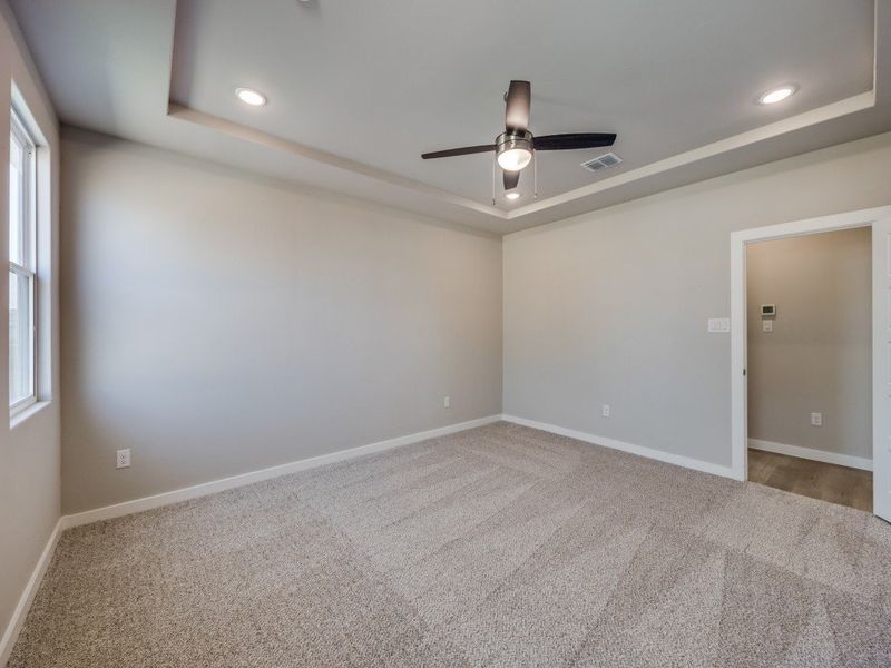 Representative unfurnished interior of a home built from the Roswell by Hakes Brothers in Hunters Ranch, San Antonio (Image 20).