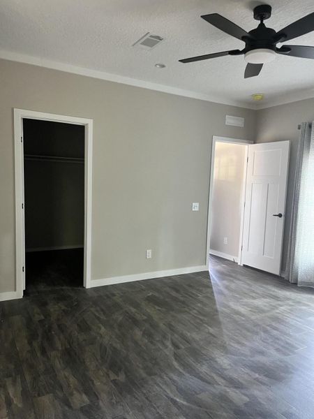 Spacious, unfurnished interior of a new home in , Cottageville (Image 17).