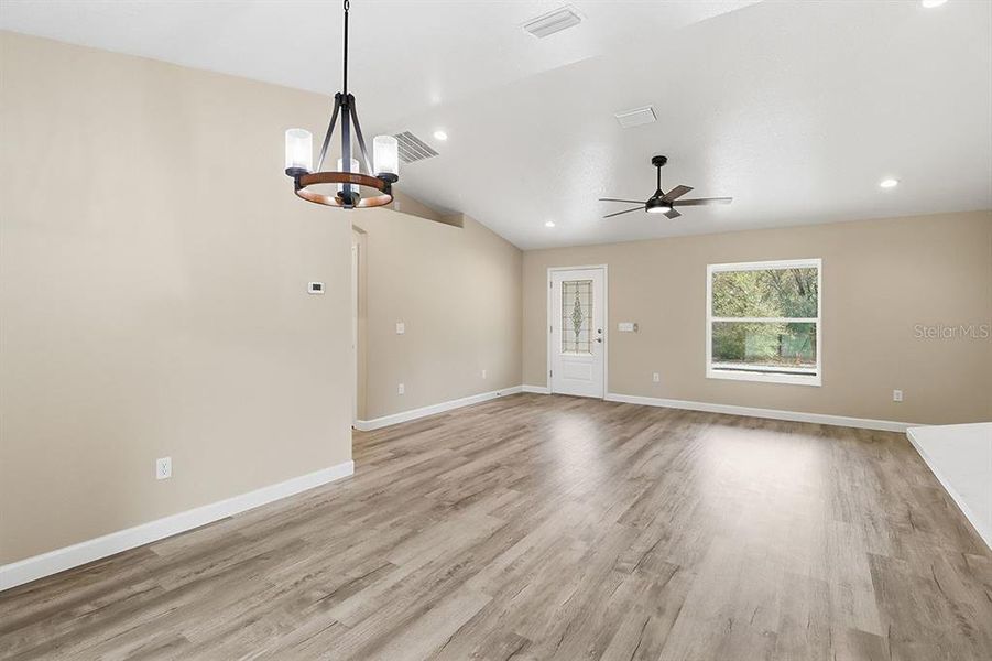Spacious, unfurnished interior of a new home in , Citrus Springs (Image 15).