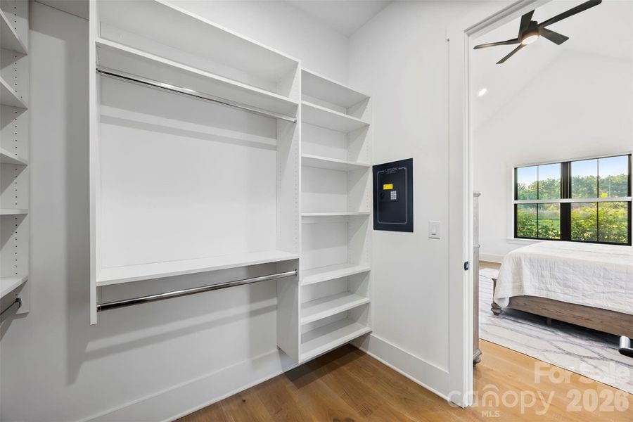 Walk in custom closet