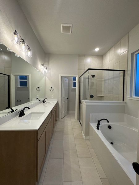 Furnished interior view inside a new home in Terra Escalante, Blue Ridge (Image 9). Furnished interior view inside a new home in Terra Escalante, Blue Ridge (Image 9).