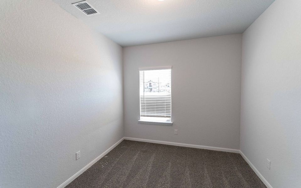Spacious, unfurnished interior of a new home in Mesa Vista, Von Ormy (Image 14).