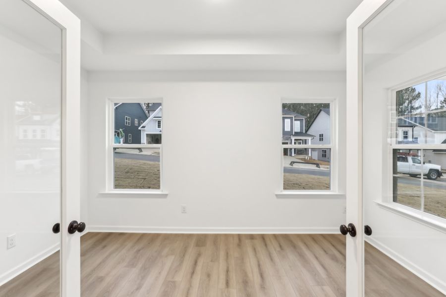 Representative unfurnished interior of a home built from the Alexis by Ashton Woods in Rowland's Grant, Fuquay Varina (Image 40).