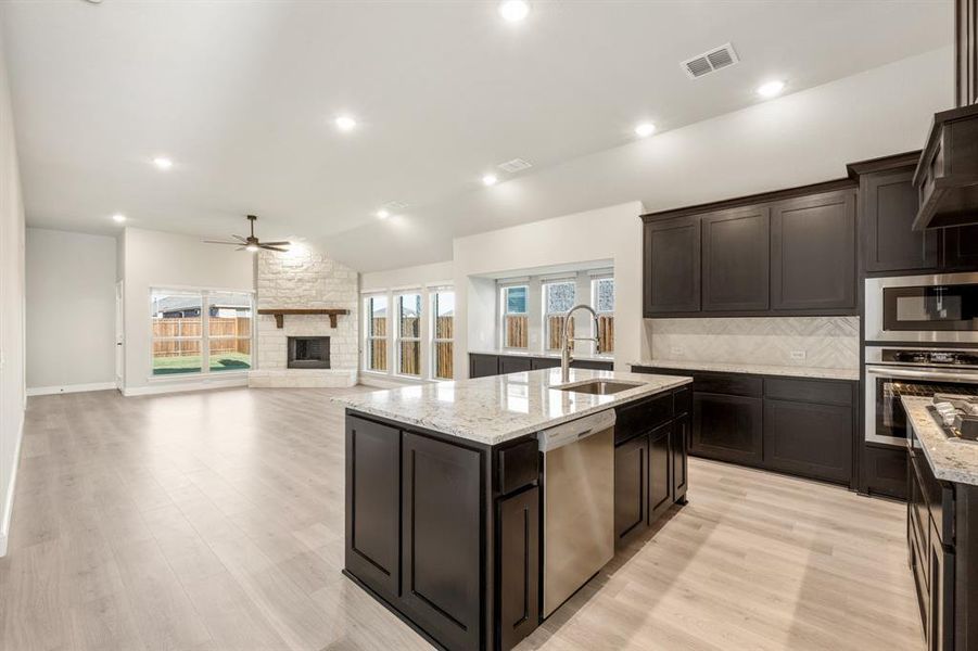 Furnished interior view inside a new home in Star Ranch Classic 50, Godley (Image 8).