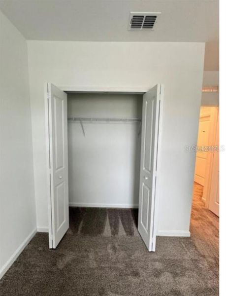 Spacious, unfurnished interior of a new home in , Davenport (Image 7).