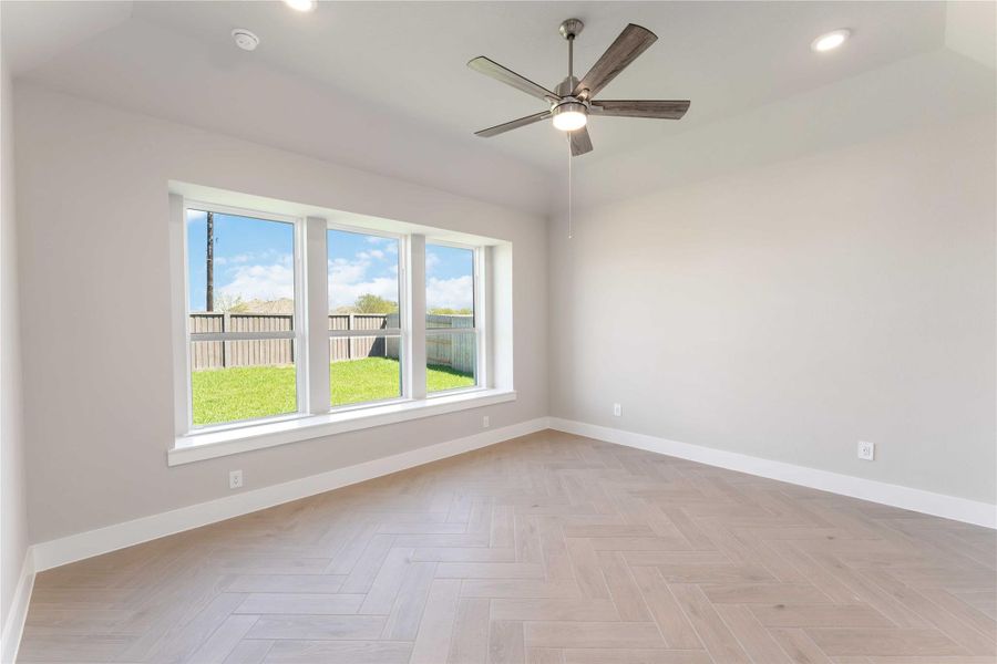 Spacious, unfurnished interior of a new home in Arabella on the Prairie, Richmond (Image 22).
