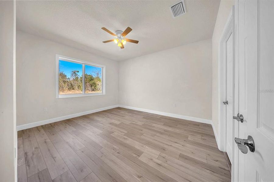Spacious, unfurnished interior of a new home in , Ocala (Image 56).