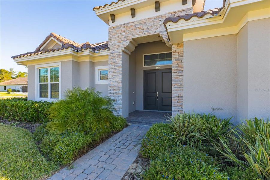 Exterior details and patio area of a home in Toscana, Palm Coast (Image 25).
