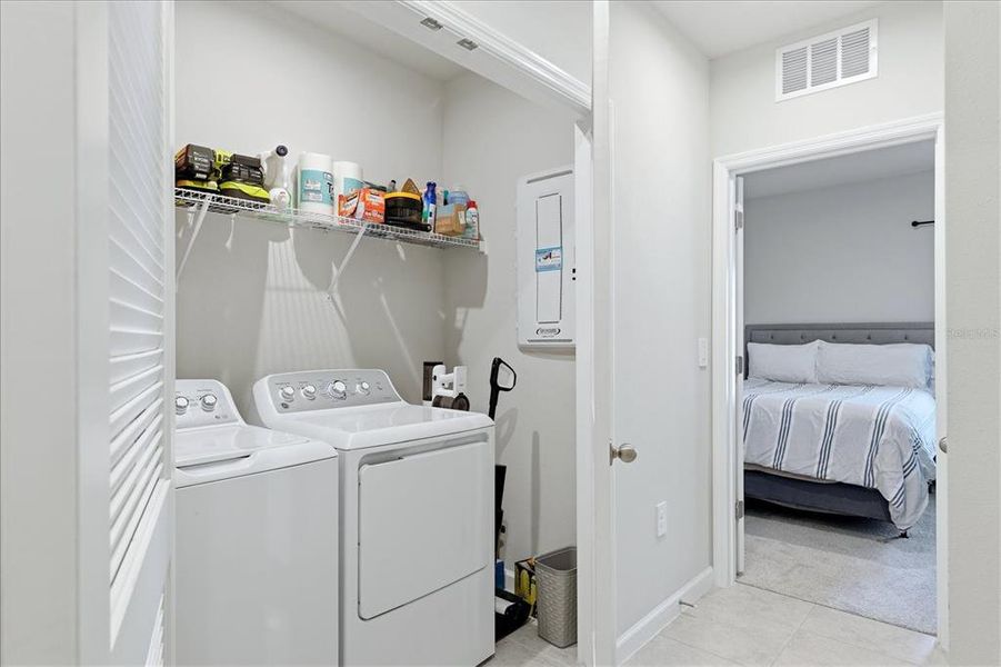 Furnished interior view inside a new home in Hillwood Preserve, Bradenton (Image 19).