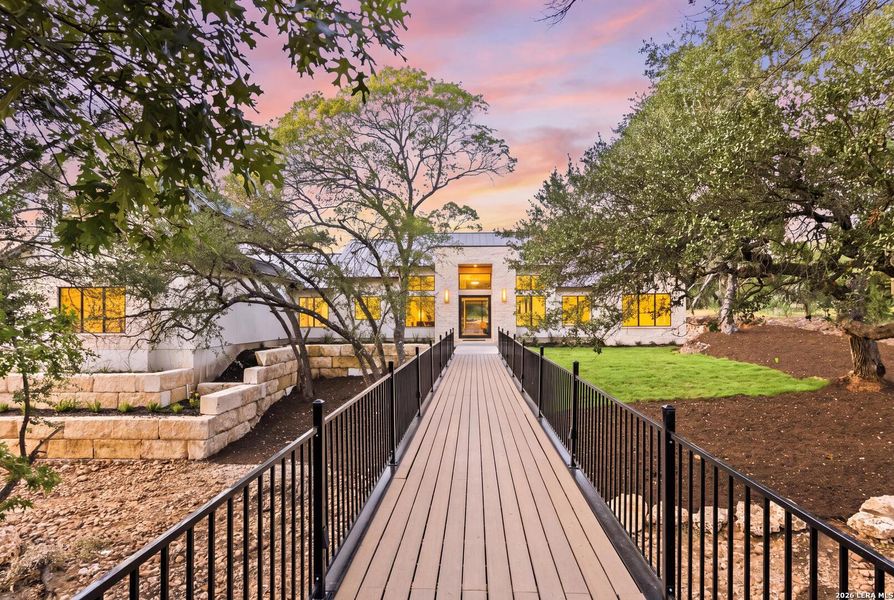 Community amenities in , Boerne (Image 33).
