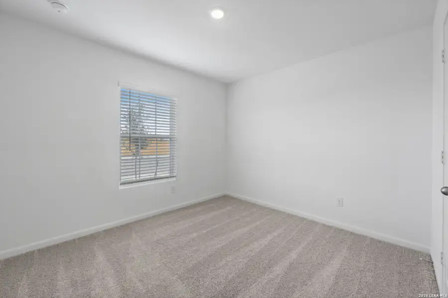 Spacious, unfurnished interior of a new home in , San Antonio (Image 9).