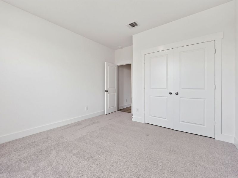 Spacious, unfurnished interior of a new home in Meadow Ridge Estates, Josephine (Image 28).