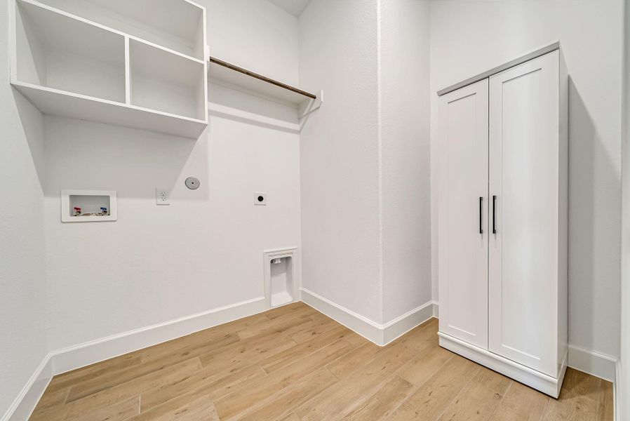 Spacious, unfurnished interior of a new home in Woodforest, Montgomery (Image 19).