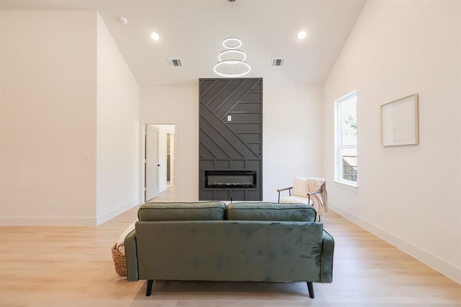 Furnished interior view inside a new home in , Fort Worth (Image 13). Furnished interior view inside a new home in , Fort Worth (Image 13).