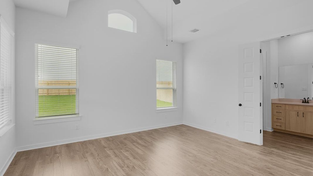 Representative unfurnished interior of a home built from the Acadia by Chesmar Homes in Crescent Bluff, Georgetown (Image 13).