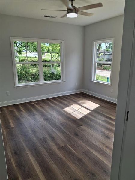 Spacious, unfurnished interior of a new home in , Gainesville (Image 9).