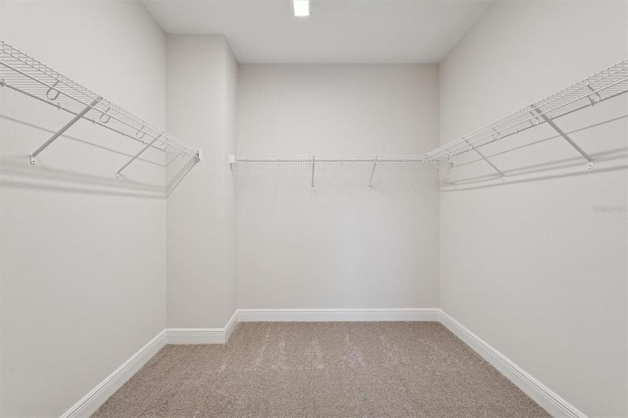 Spacious, unfurnished interior of a new home in North River Ranch, Parrish (Image 24).