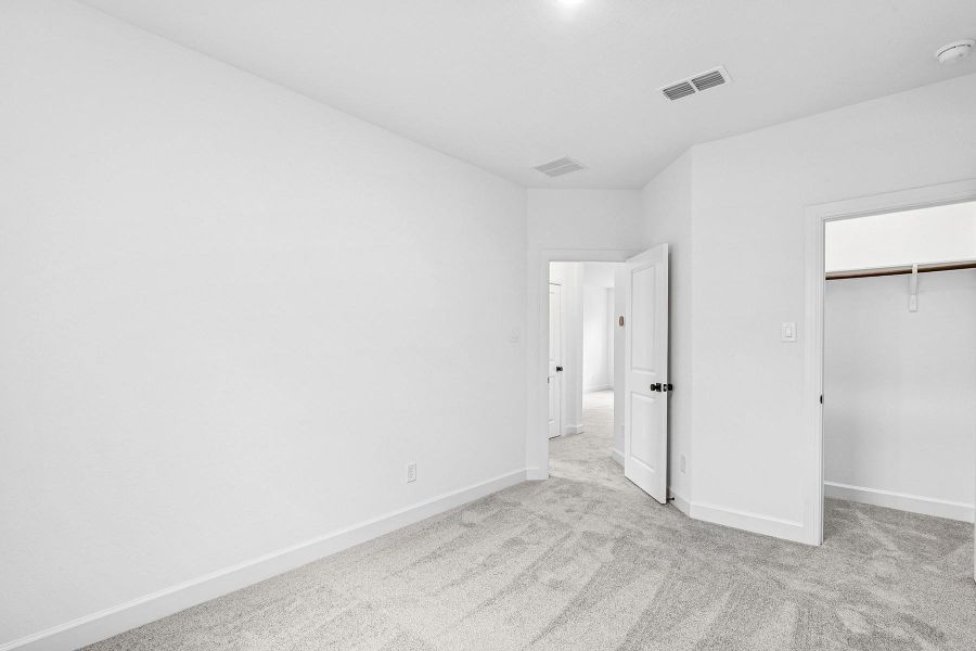 Spacious, unfurnished interior of a new home in Riceland 50’ Front Load Homesites, Mont Belvieu (Image 16). Spacious, unfurnished interior of a new home in Riceland 50’ Front Load Homesites, Mont Belvieu (Image 16).