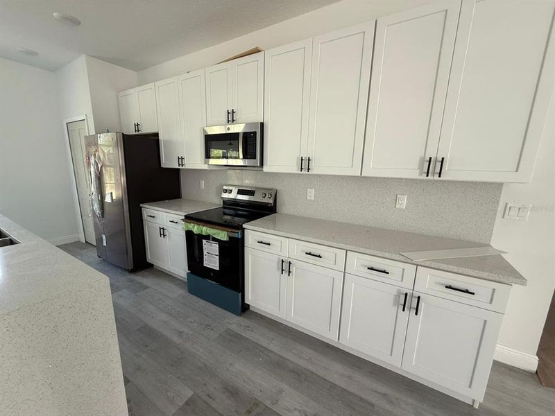 Furnished interior view inside a new home in , Ocala (Image 5).