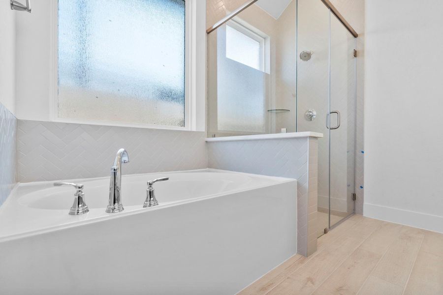 **Photos are representative - not of actual home** **Photos are representative - not of actual home**
