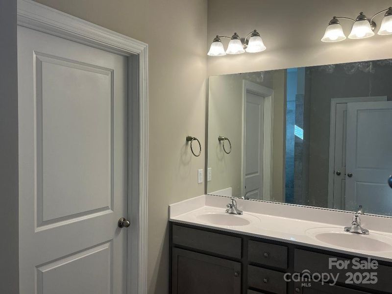 Image 13 of a home in .