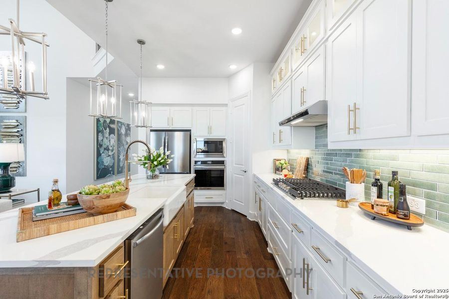 Furnished interior view inside a new home in The Ranches at Creekside, Boerne (Image 15). Furnished interior view inside a new home in The Ranches at Creekside, Boerne (Image 15).
