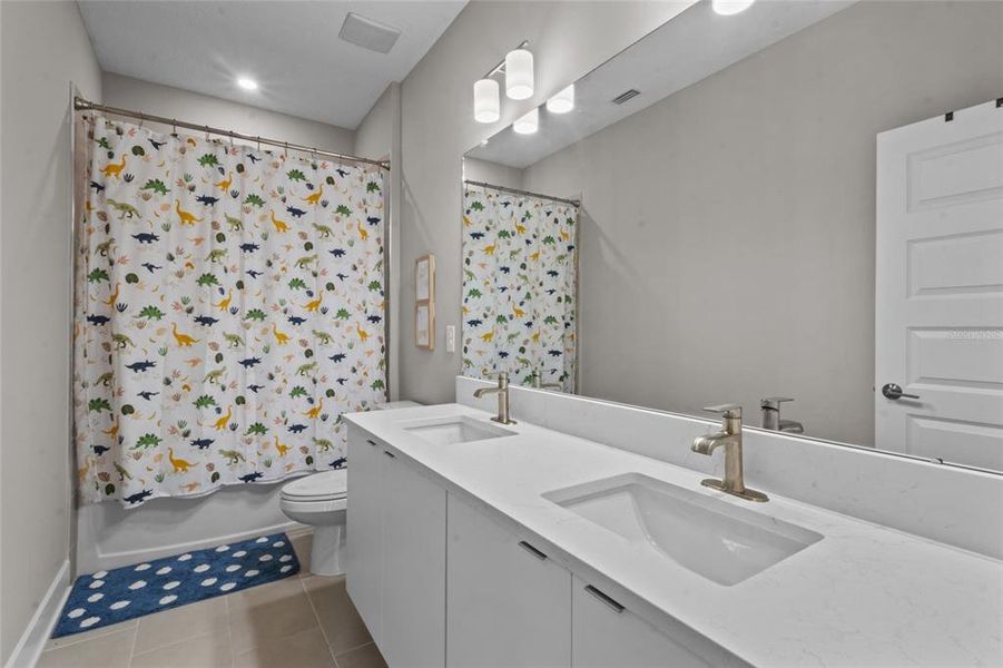 Furnished interior view inside a new home in , Tampa (Image 42). Furnished interior view inside a new home in , Tampa (Image 42).